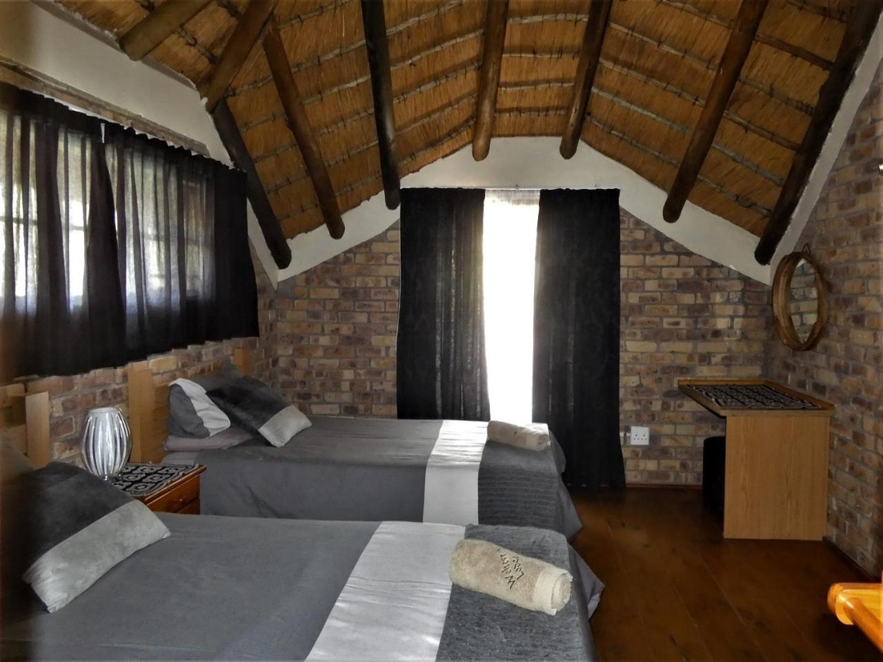 Weltevrede Lodge - Self Catering Houses Марлот Парк Стая снимка